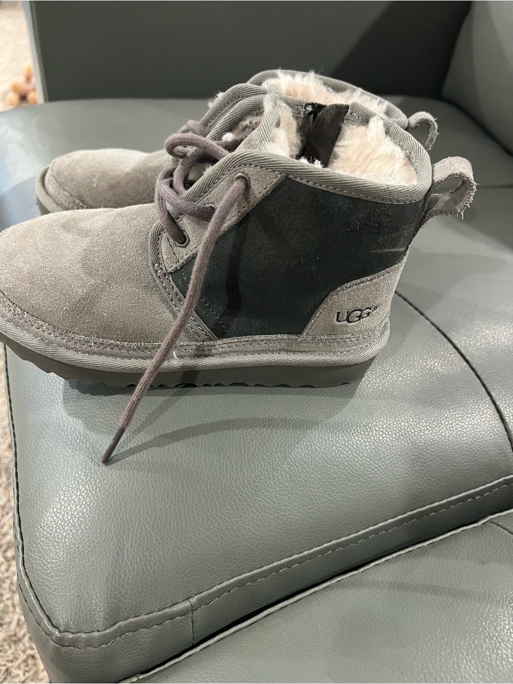 UGG Neumel II Kids boots